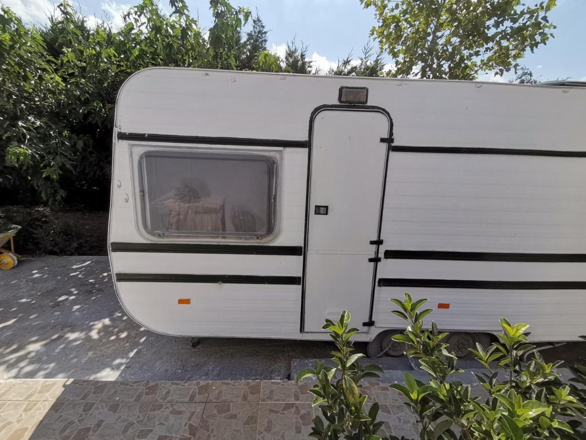 Hotel Green Garden Caravan Agrilia Esterno foto