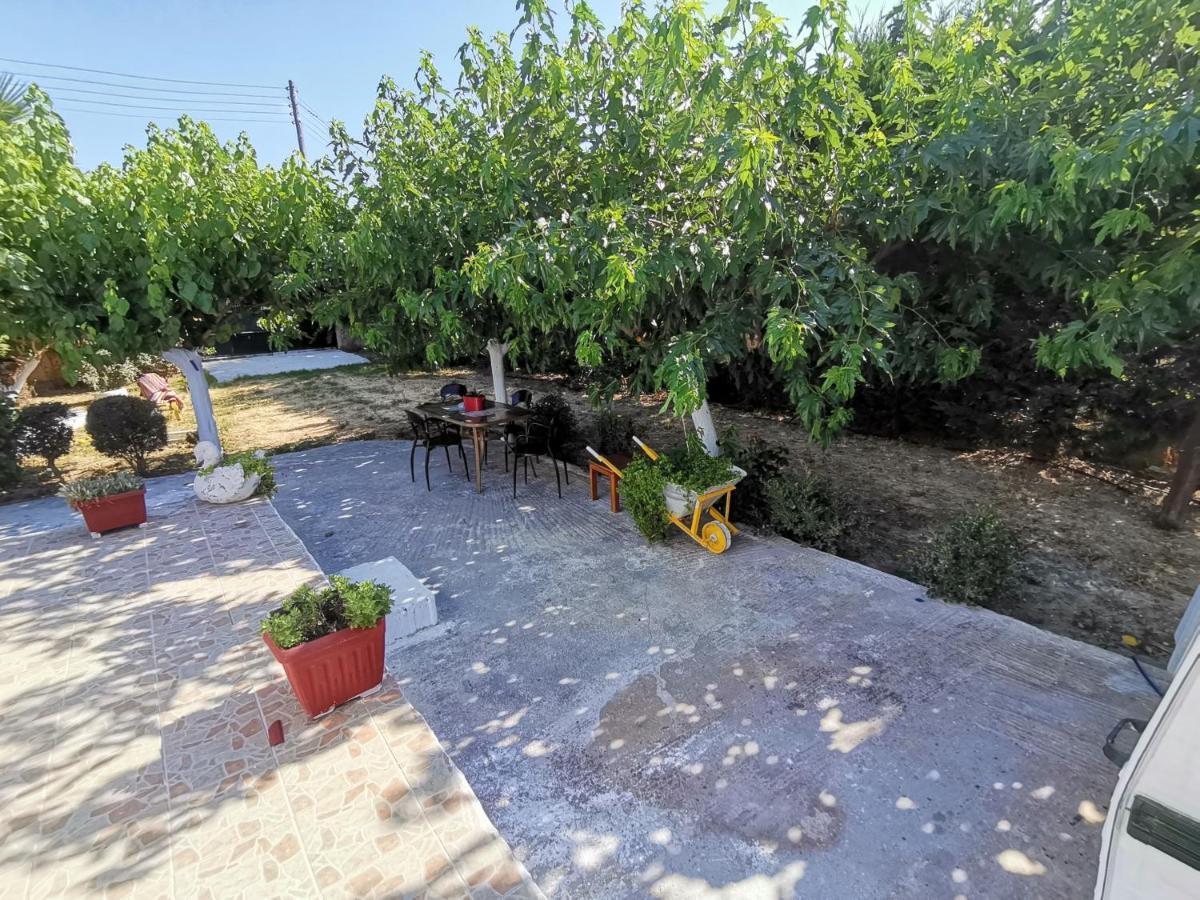 Hotel Green Garden Caravan Agrilia Esterno foto